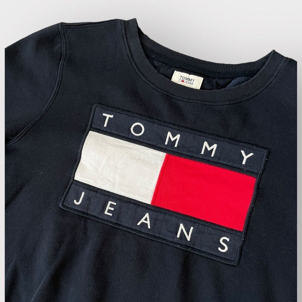 Classic Tommy Hilfiger Jeans Flag Patch Crew Neck Sweatshirt MEDIUM